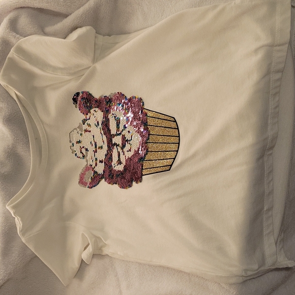 Shirt - Picture 1 of 3